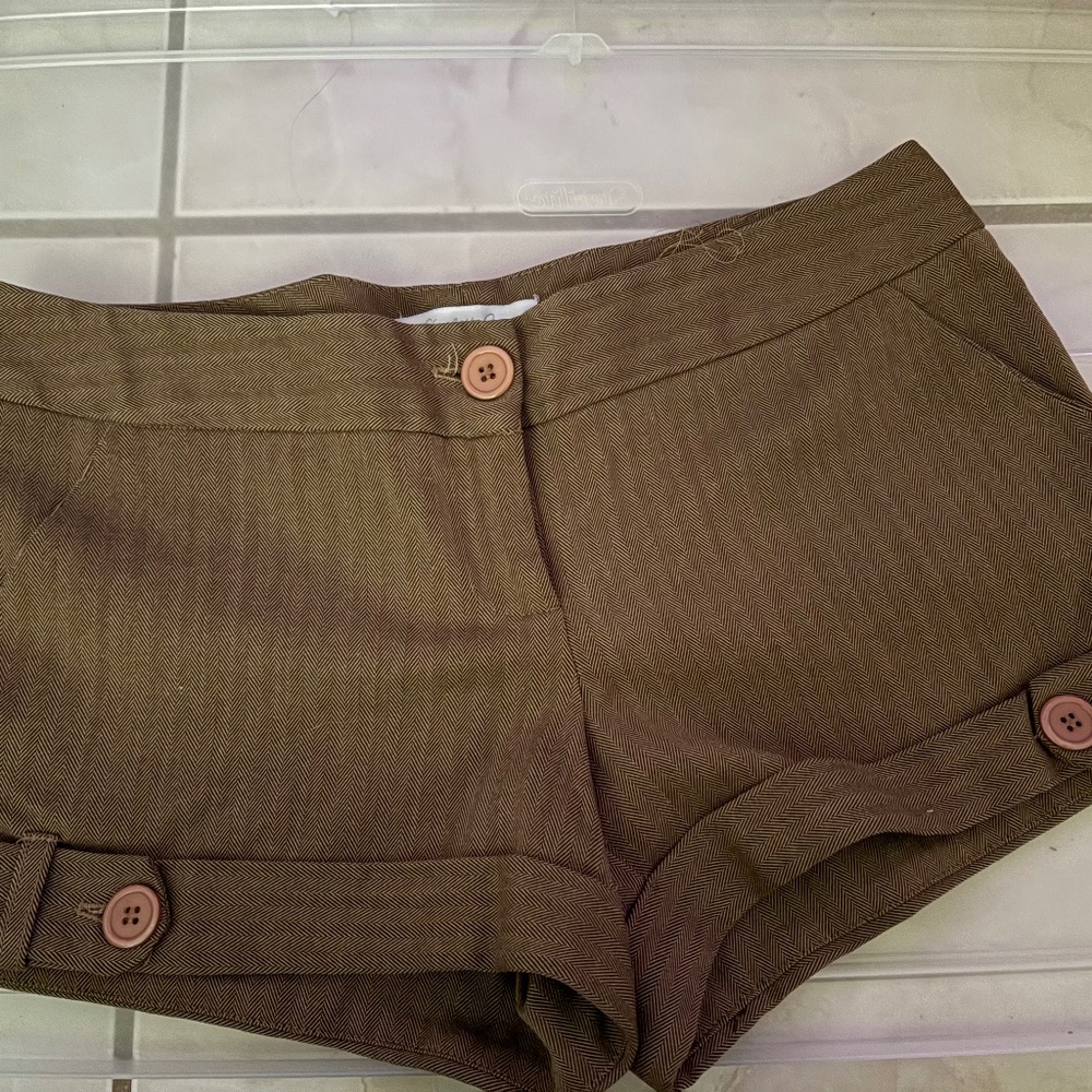 Charlotte Russe short size 3